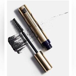 Estée Lauder Sumptuous Extreme Lash Multiplying Volume and Length Mascara  Black